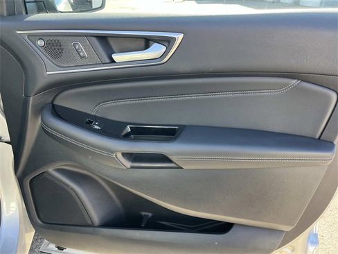 Used 2019 Ford Edge Titanium w/ Equipment Group 301A image 25