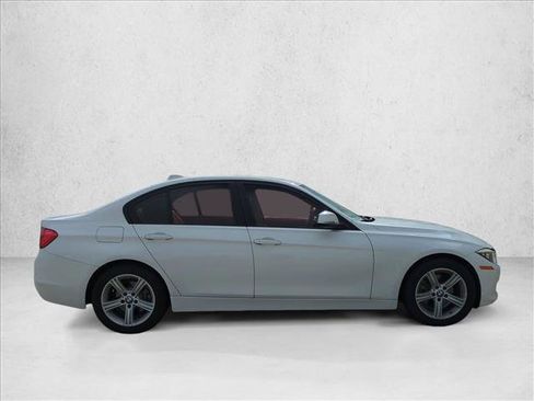 Used 2015 BMW 320i xDrive Sedan image 4