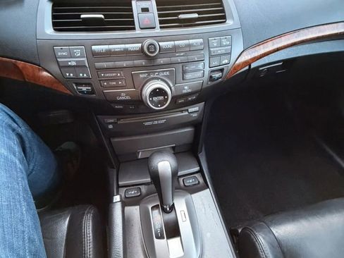 Used 2011 Honda Accord EX-L image 6