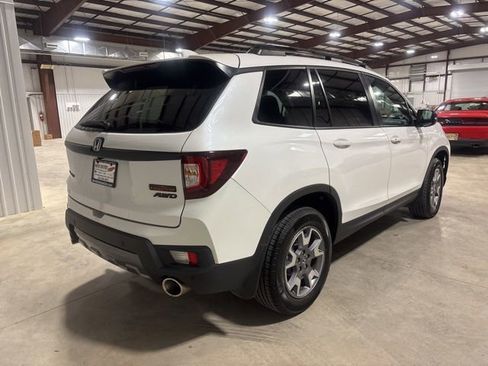 Used 2023 Honda Passport TrailSport image 8