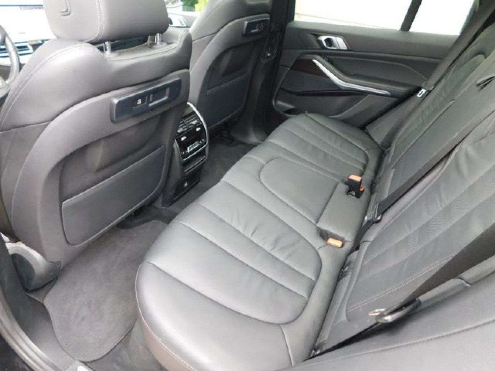 Used 2019 BMW X5 xDrive40i w/ Convenience Package AWD/4WD image 21