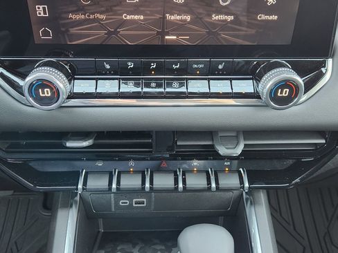 New 2026 GMC Canyon Elevation w/ Convenience Package image 22