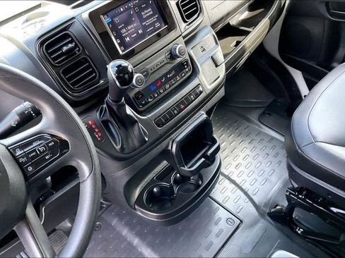 Used 2025 RAM ProMaster 2500 w/ Convenience Group FWD image 15