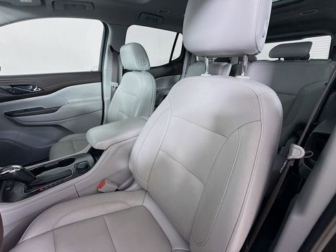 Used 2019 GMC Acadia SLT w/ LPO, Floor Liner Package image 25