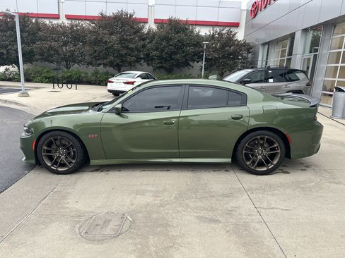 Used 2021 Dodge Charger Scat Pack w/ Dynamics Package RWD image 9