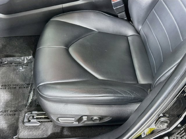 Used 2023 Toyota Highlander XLE FWD image 18