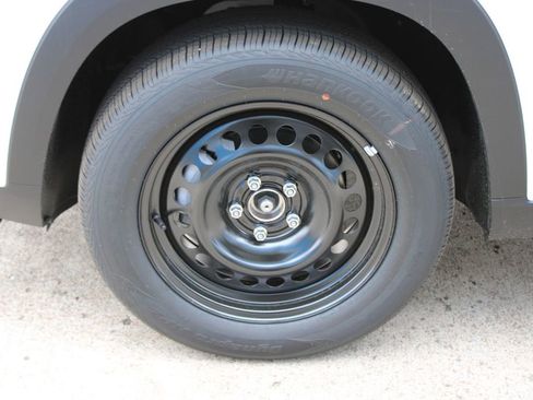 New 2026 Chevrolet Trax LS image 40