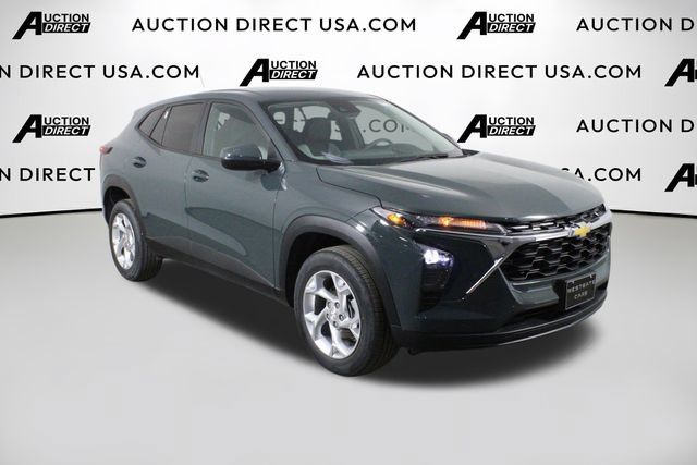 Used 2025 Chevrolet Trax LS w/ LS Convenience Package FWD image 35