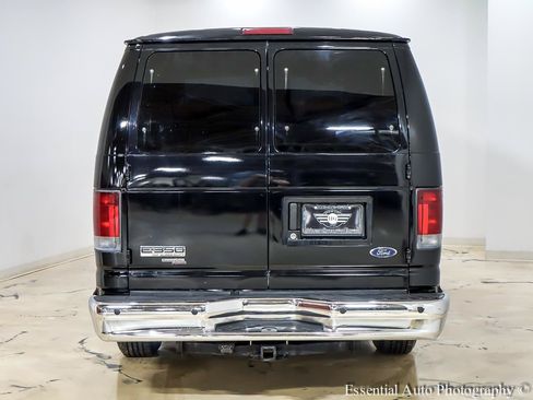 Used 2008 Ford E-350 and Econoline 350 Extended Wagon Super Duty RWD image 5