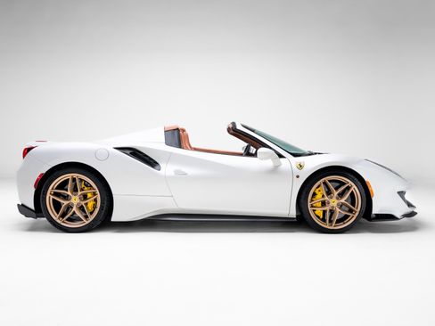 Used 2020 Ferrari 488 Pista Spider image 52