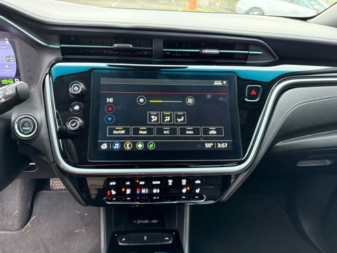 Used 2022 Chevrolet Bolt LT w/ Infotainment Package image 27