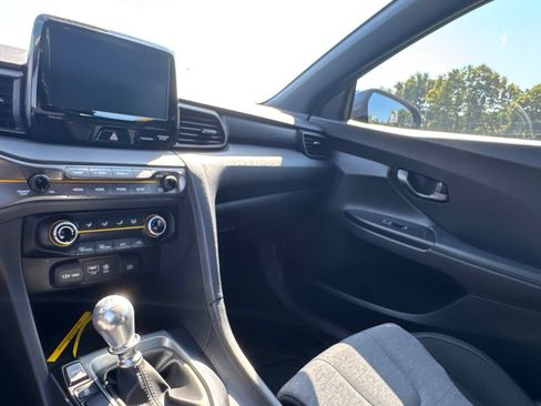 Used 2021 Hyundai Veloster Turbo R-Spec FWD image 22