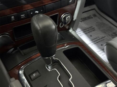 Used 2007 Jeep Grand Cherokee Limited w/ Trailer Tow Group IV image 15