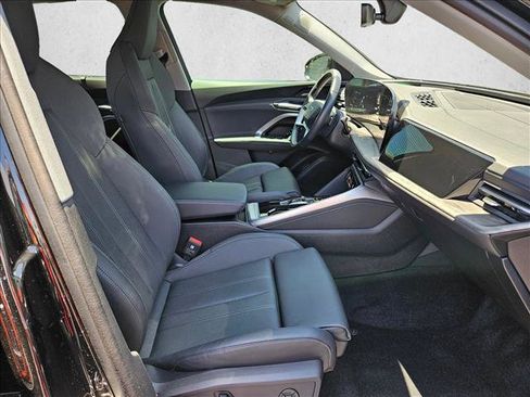 Used 2025 Audi Q5 Premium Plus w/ Premium Plus AWD/4WD image 26