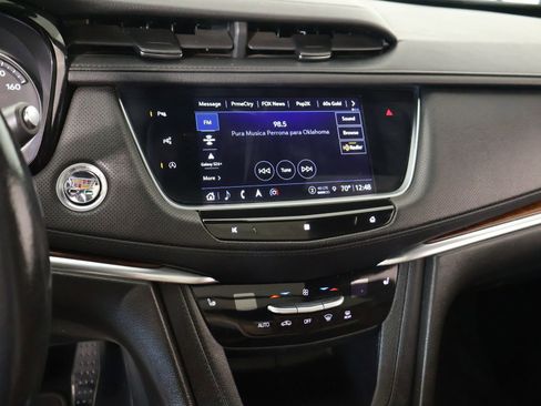 Used 2021 Cadillac XT5 Premium Luxury FWD image 5