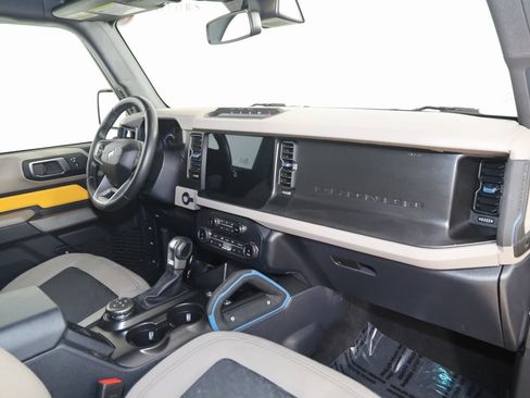 Used 2022 Ford Bronco Wildtrak image 46