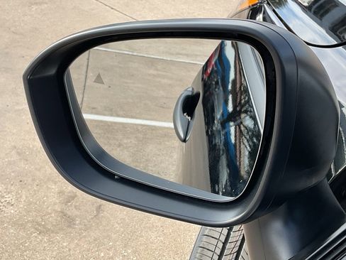 New 2026 Nissan Rogue S image 10