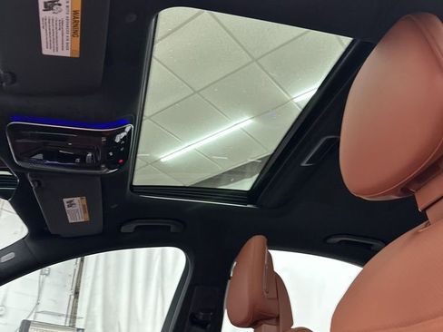 Certified 2025 Mercedes-Benz C 300 Sedan image 23