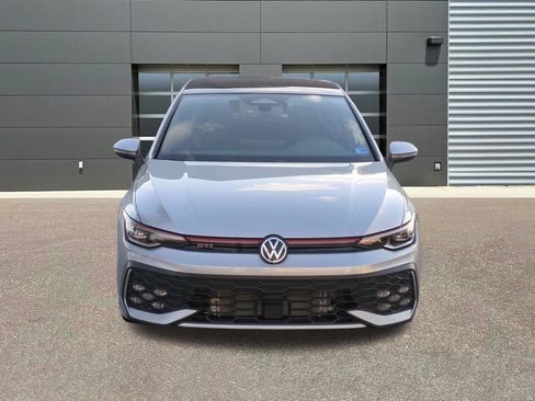 New 2026 Volkswagen Golf SE image 2