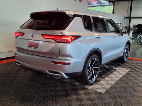 Used 2022 Mitsubishi Outlander SE AWD/4WD image 9