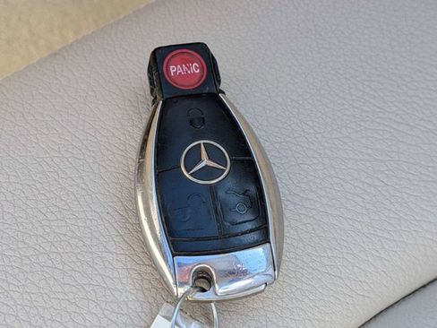 Used 2008 Mercedes-Benz CLK 350 Coupe image 30