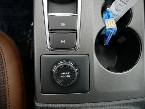 Used 2025 Ford Bronco Sport Outer Banks w/ Outer Banks Tech Package+ image 32