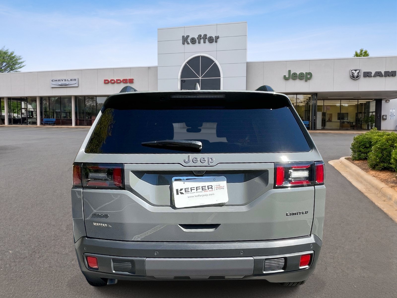 Used 2026 Jeep Cherokee Limited AWD/4WD image 5