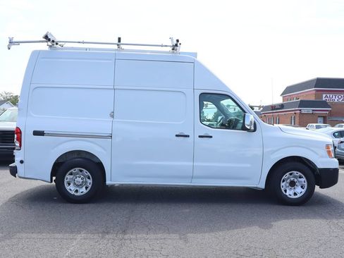 Used 2019 Nissan NV 3500 SV RWD image 8