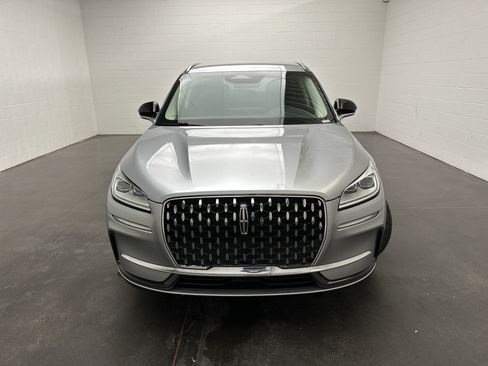 Used 2023 Lincoln Corsair Reserve AWD/4WD image 3