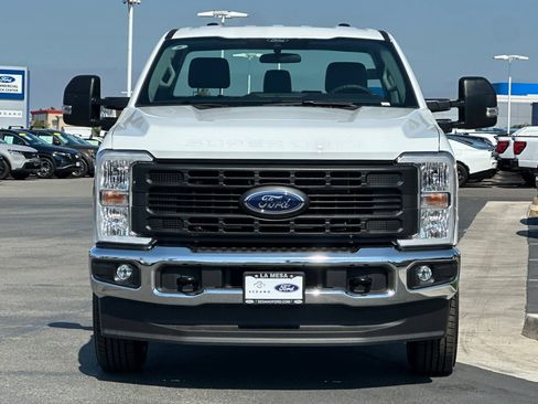 New 2026 Ford F250 XL w/ XL Chrome Package AWD/4WD image 8