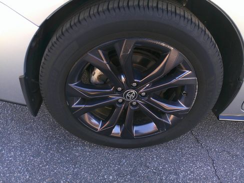 Used 2021 Toyota Sienna XSE image 15