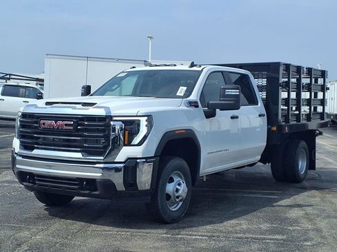 New 2025 GMC Sierra 3500 Pro w/ Convenience Package image 2