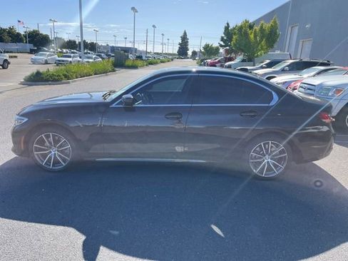 Used 2022 BMW 330i xDrive Sedan w/ Driving Assistance Package AWD/4WD image 8