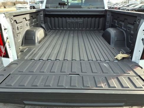 New 2026 GMC Sierra 1500 SLT w/ SLT Premium Plus Package image 21