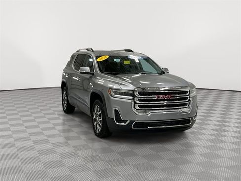 Certified 2023 GMC Acadia SLE w/ Driver Convenience Package image 2