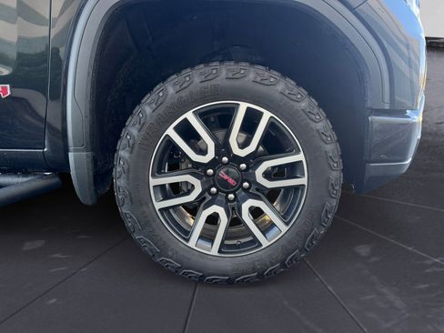 Used 2024 GMC Sierra 1500 AT4 w/ Technology Package image 14