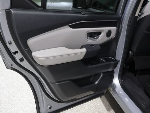 Used 2023 Honda Pilot Elite image 19