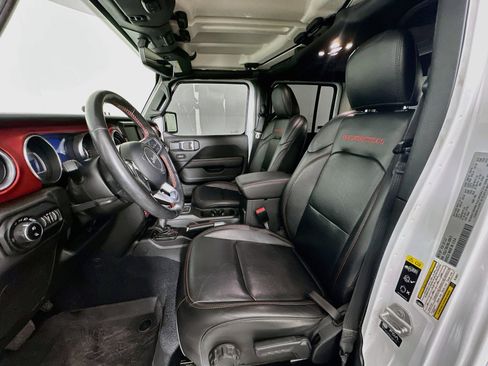Used 2022 Jeep Gladiator Rubicon w/ Cold Weather Group AWD/4WD image 13
