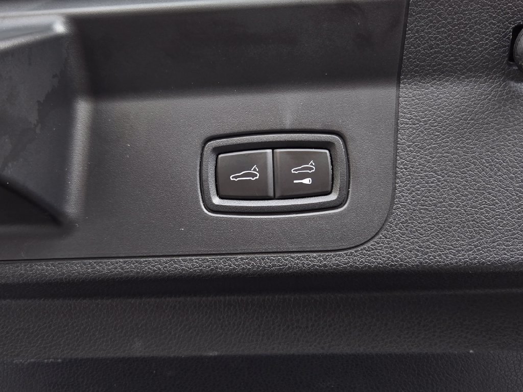 Used 2021 Porsche Panamera 4S AWD/4WD image 40