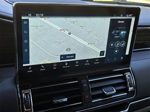 Used 2022 Lincoln Navigator L Black Label image 18