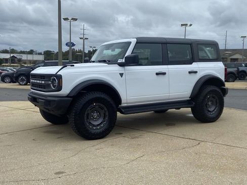 New 2025 Ford Bronco 4-Door w/ Sasquatch Package AWD/4WD image 6