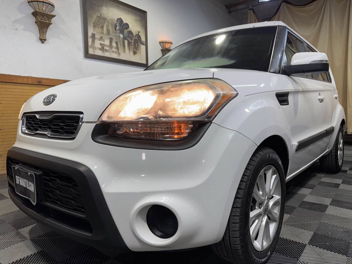 Used 2012 Kia Soul + FWD image 5