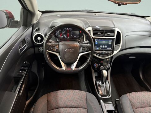 Used 2019 Chevrolet Sonic LT w/ Convenience Package image 10