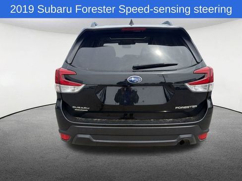 Used 2019 Subaru Forester Premium AWD/4WD image 15
