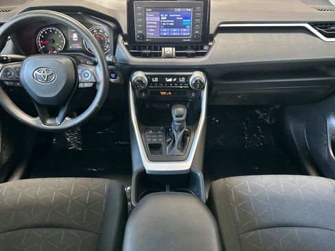 Used 2022 Toyota RAV4 XLE image 3