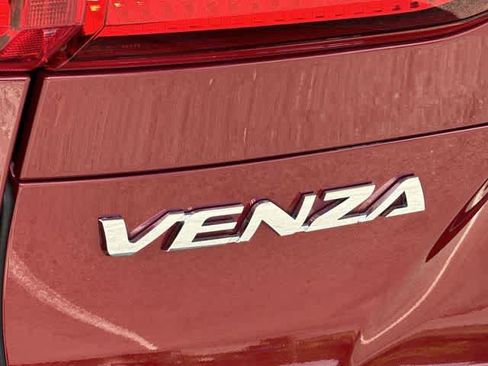 Used 2022 Toyota Venza XLE AWD/4WD image 28