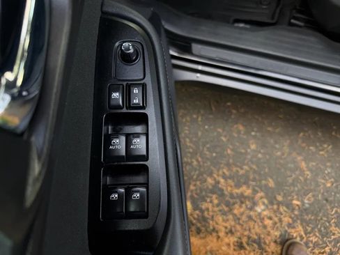 Used 2018 Subaru Outback 2.5i Premium image 35