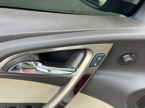 Used 2013 Buick Verano FWD image 25