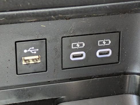 Used 2025 Toyota Camry SE FWD image 21