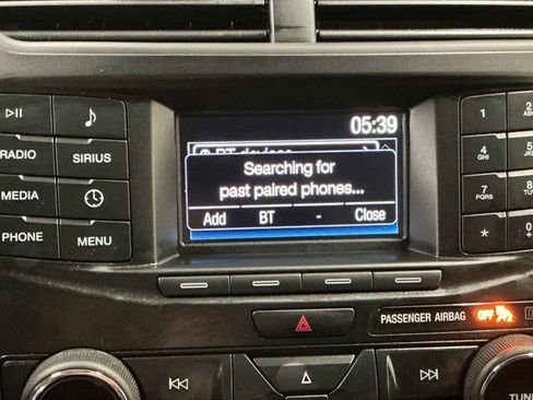 Used 2018 Ford Explorer XLT image 46